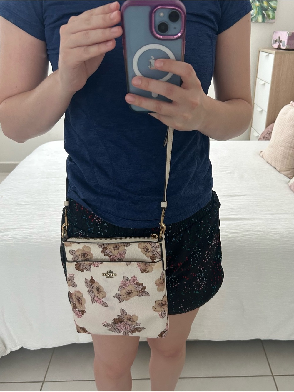 Vintage Coach Cream Floral Crossbody with Pink and Brown Accents - Picture 7 of 8